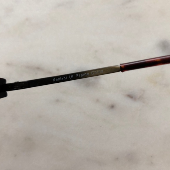 Tortoise pattern glasses - Picture 5 of 5